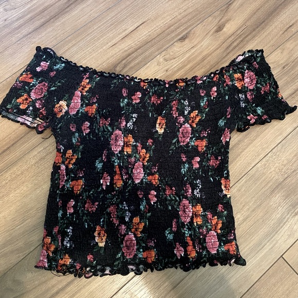 Off shoulder floral top - Picture 1 of 1